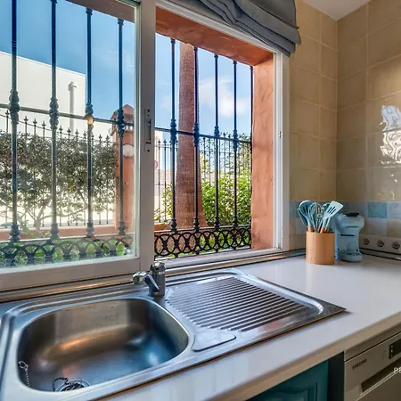 Casa Africa - Exclusive 2br By The Sea With Pool Apartment